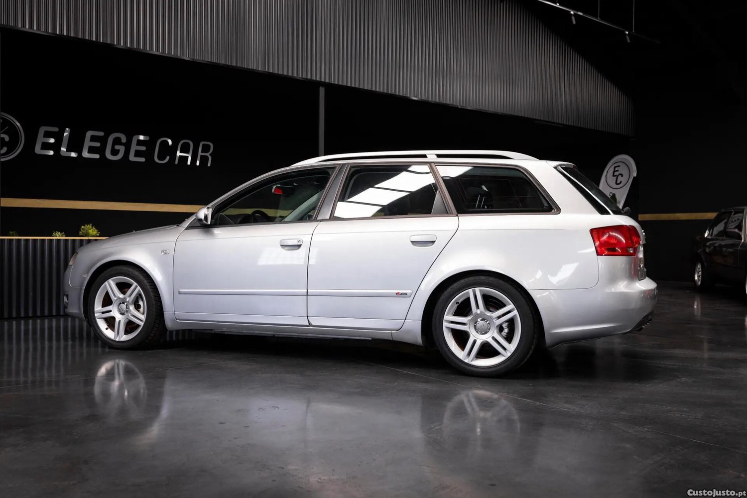 Audi A4 2.0 TDI S-line — fotografia 14