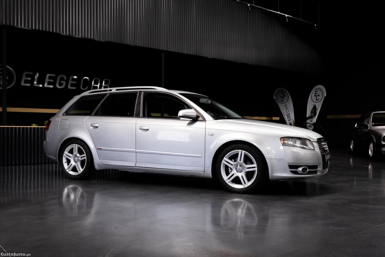 Audi A4 2.0 TDI S-line — fotografia 18