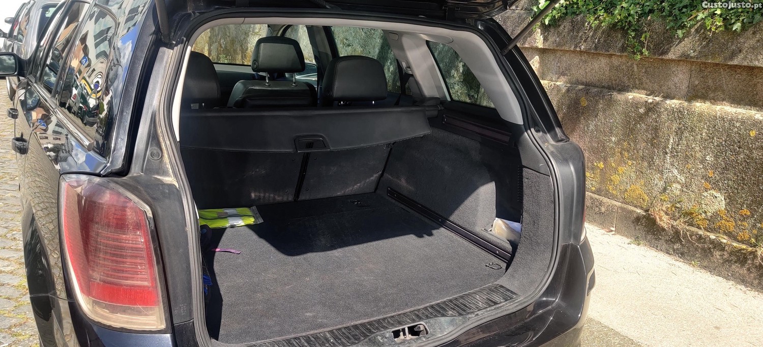Opel Astra STATION WAGON — fotografia 3