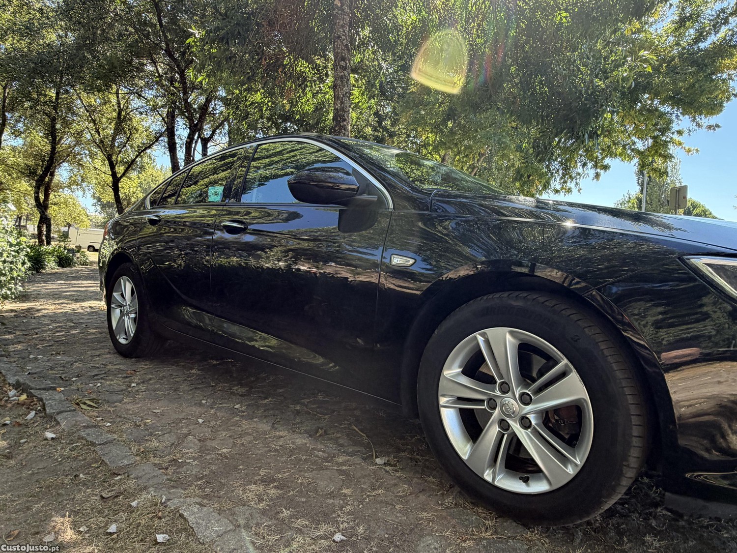 Opel Insignia 2.0 Turbo D — fotografia 10