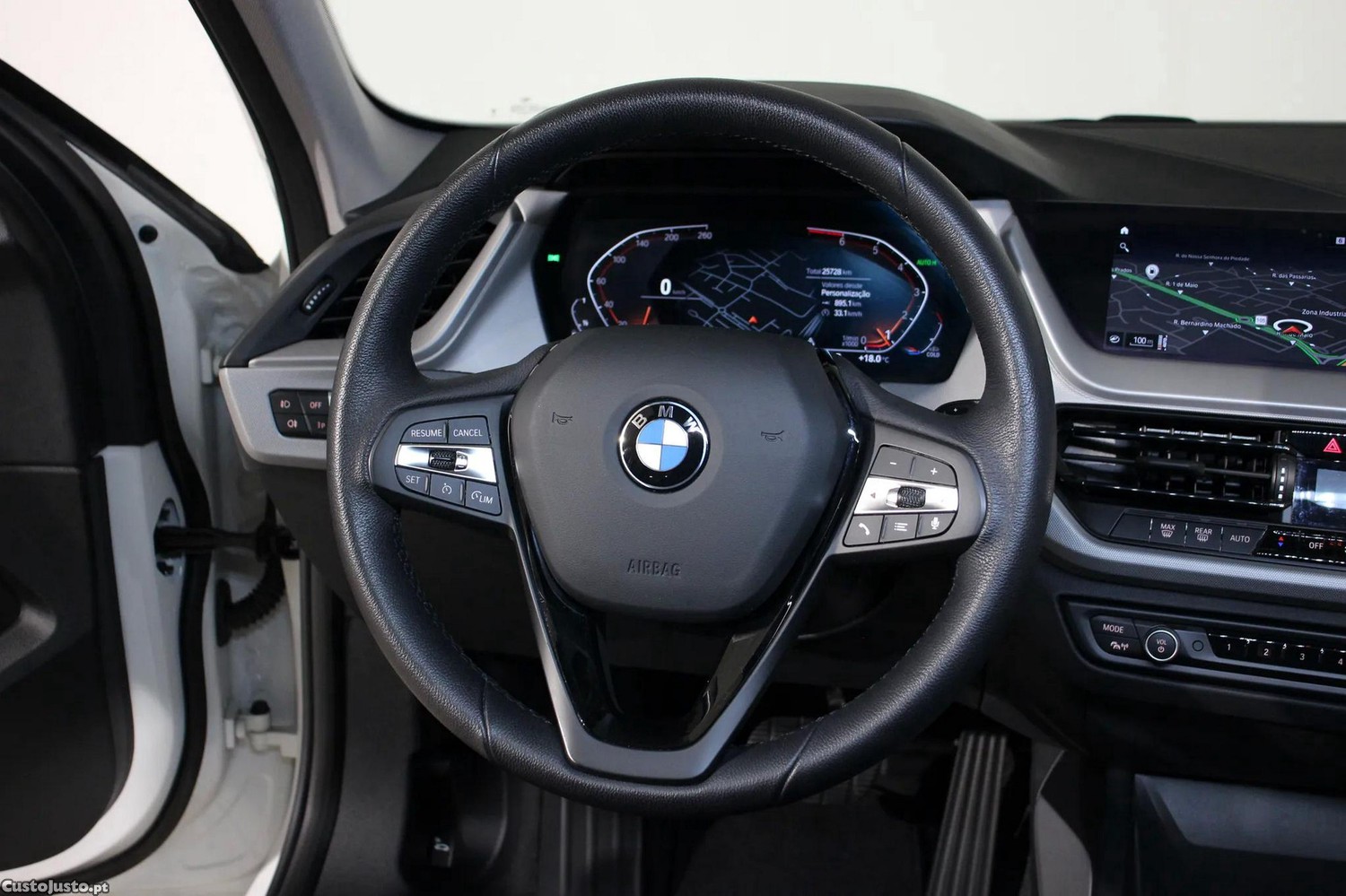 BMW 116 i — fotografia 10