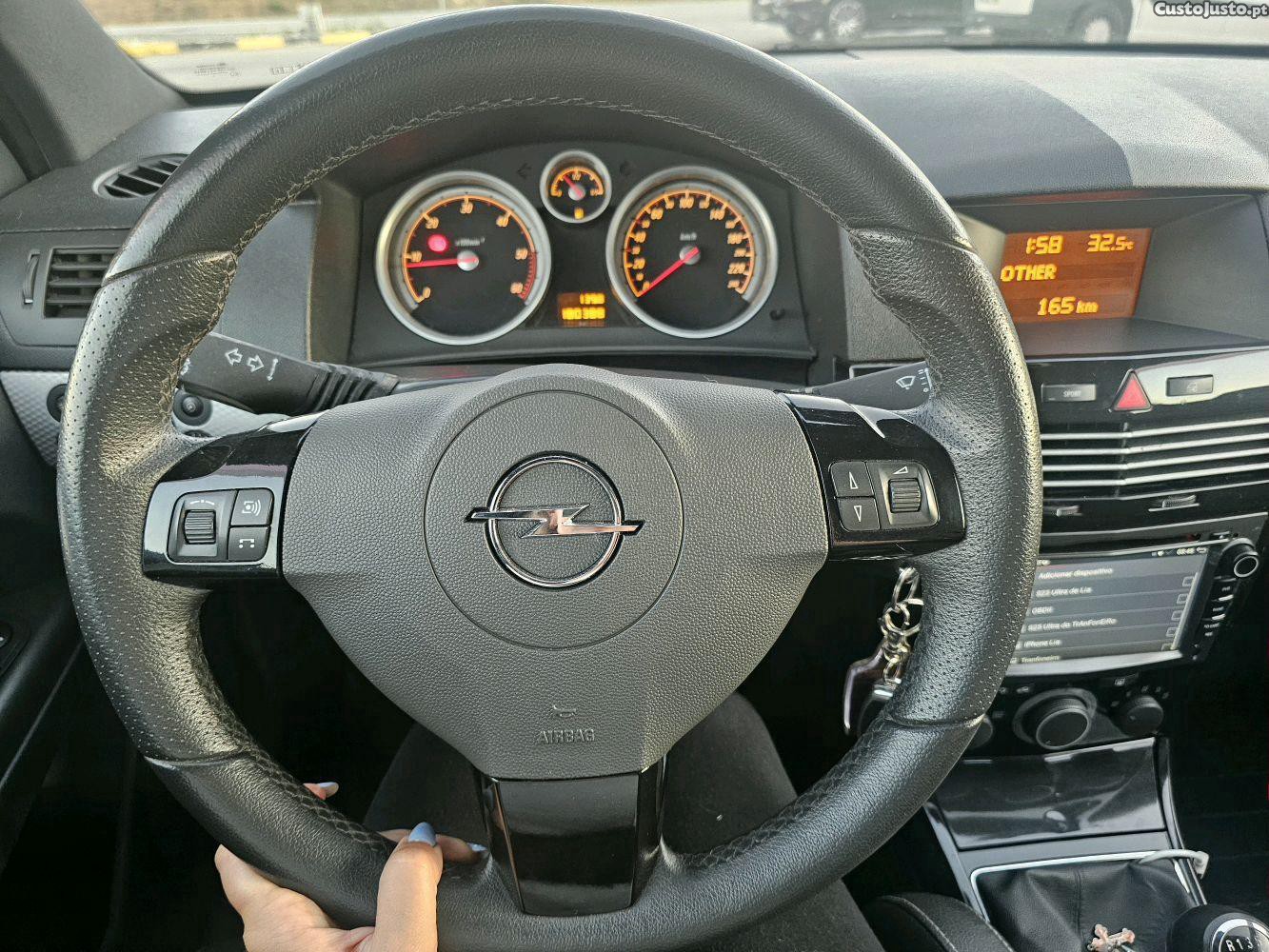 Opel Astra h gtc — fotografia 6