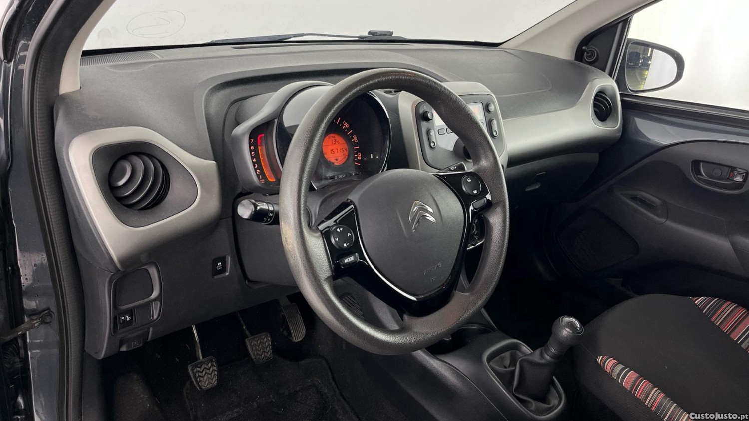 Citroën C1 1.0 | Nacional | Histórico na Marca | 11/2016 | Imaculado — fotografia 3