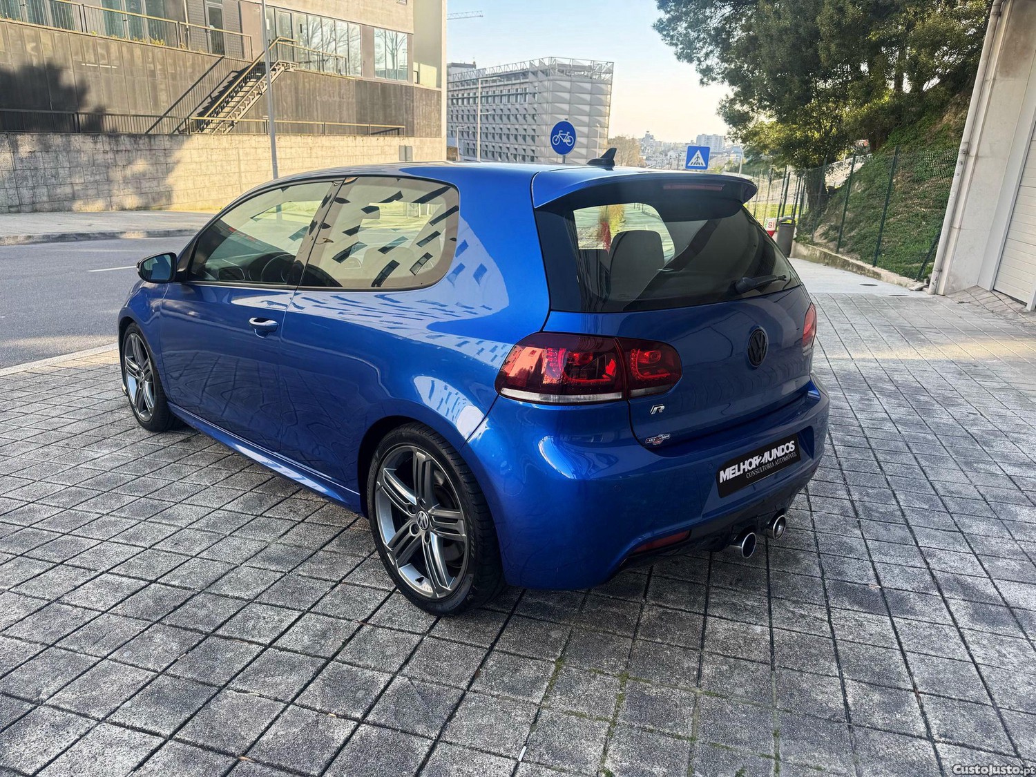 VW Golf 2.0 TSi R20 DSG - 10 foto 2