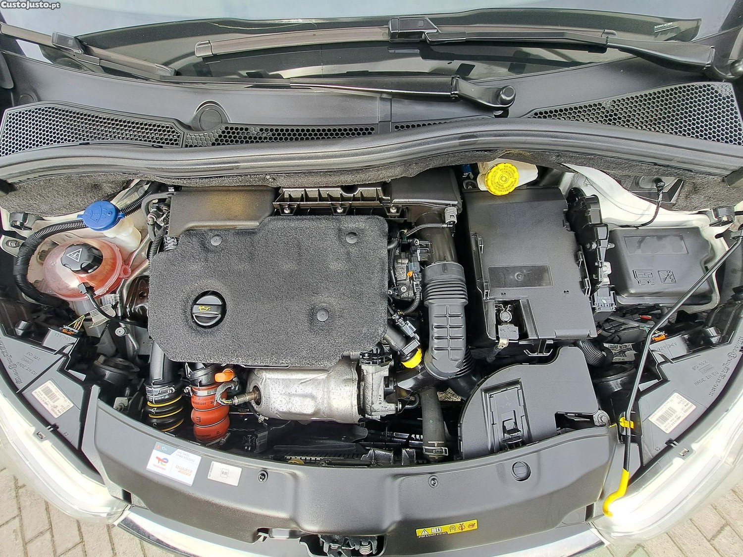 Peugeot 208 1.5 BlueHDi Active — fotografia 3