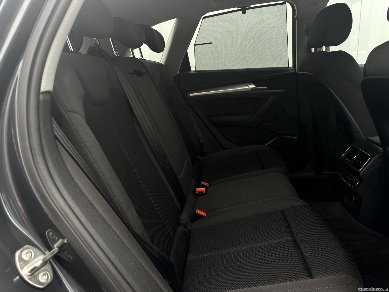 Audi Q5 40 TDI quattro Sport — fotografia 2