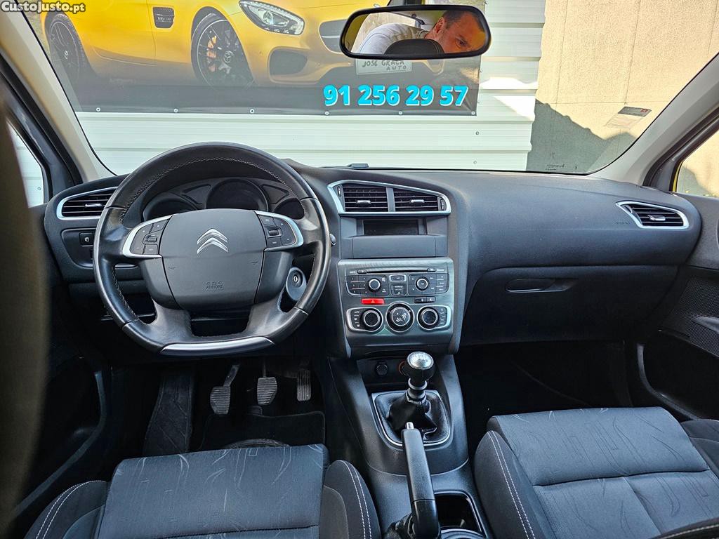 Citroën C4 1.2THP 130cv 100.000km 10/2014 — fotografia 4