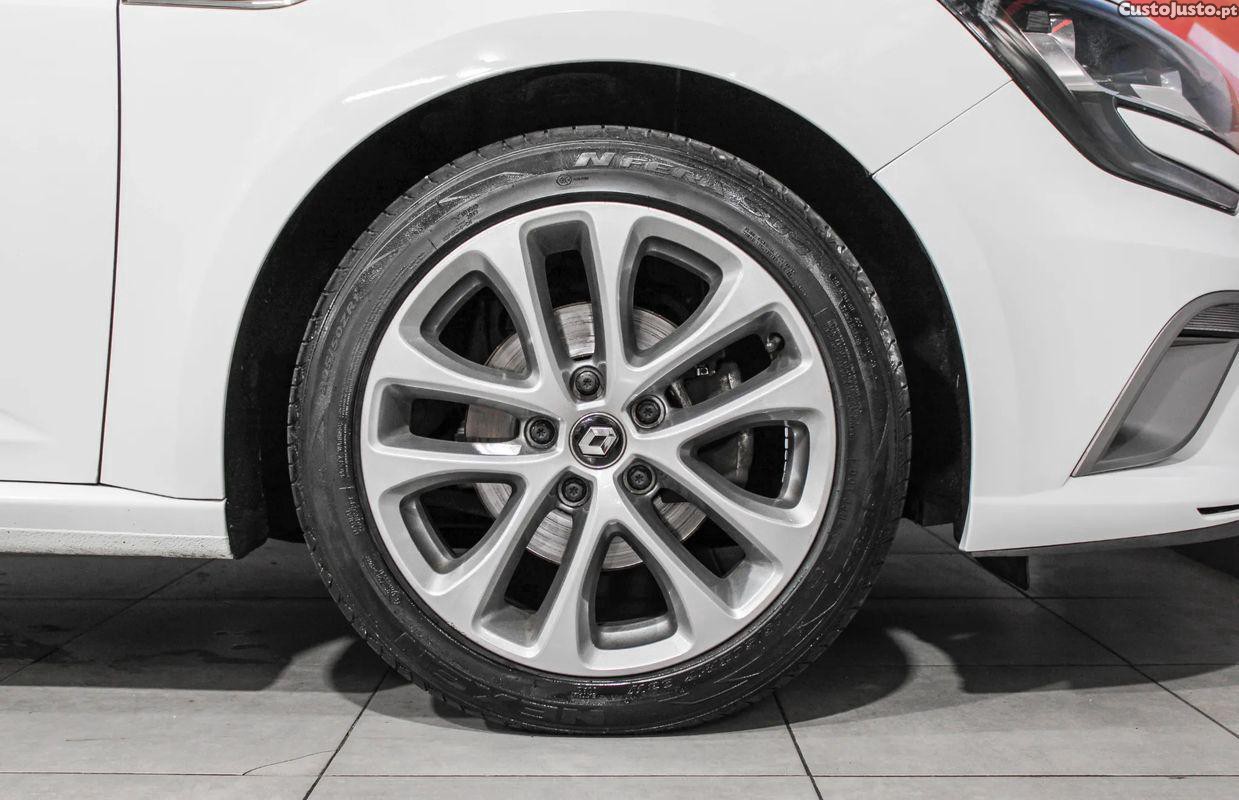 Renault Mégane Sport Tourer 1.5 Blue dCi GT Line — fotografia 10