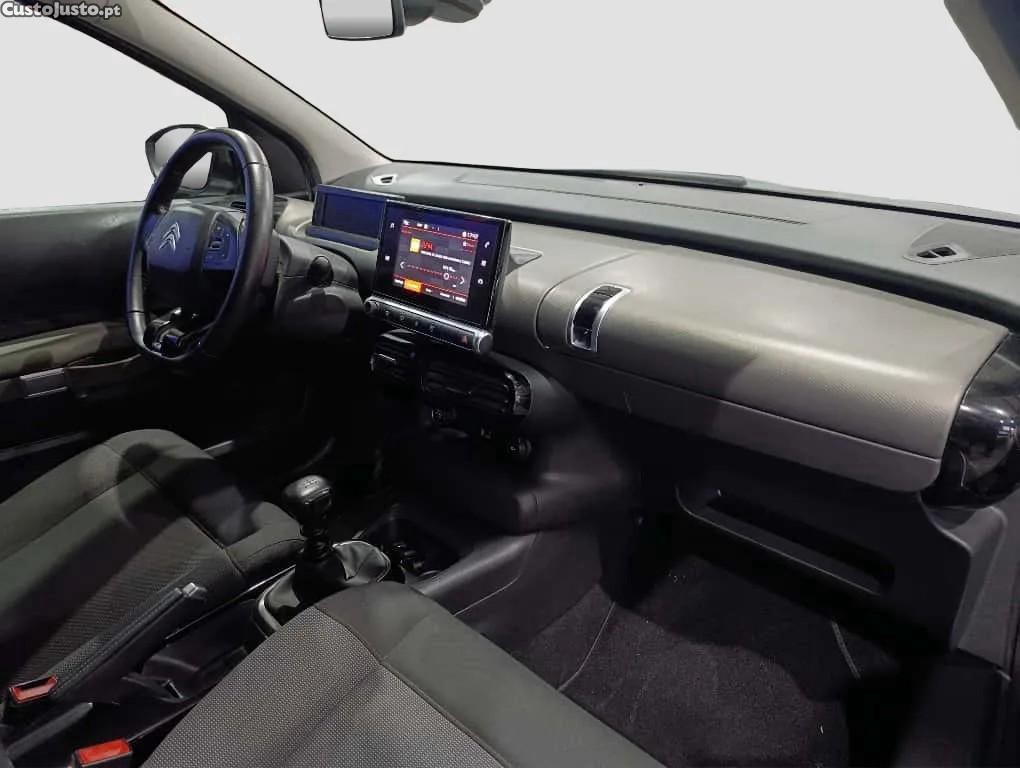 Citroën C4 1.2 PureTech Feel Business — fotografia 3