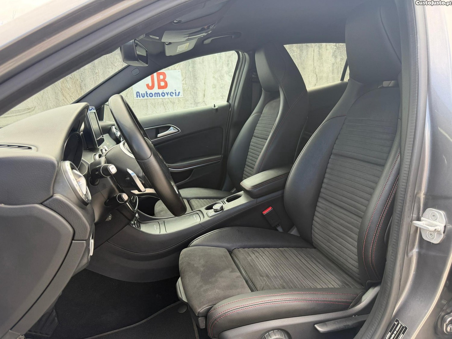 Mercedes-Benz GLA 200 d AMG Line Aut. — fotografia 6