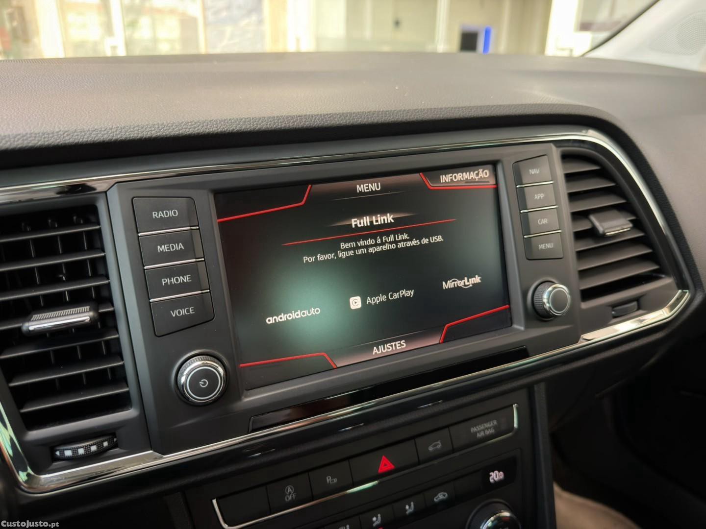 SEAT Ateca 1.6 TDI Ecomotive Reference — fotografia 13