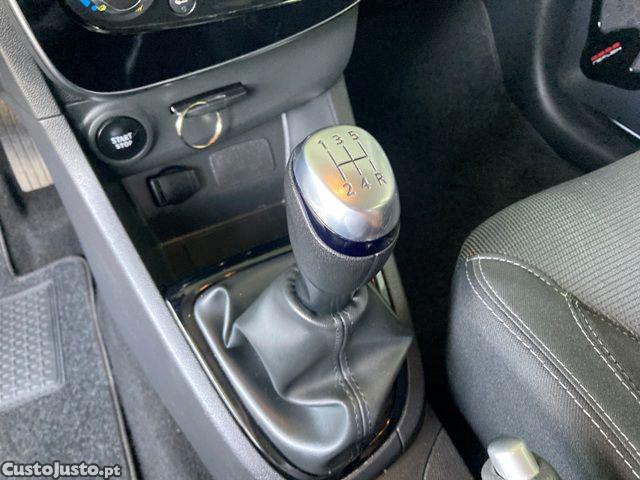 Renault Clio TCe 90 Dynamique — fotografia 8