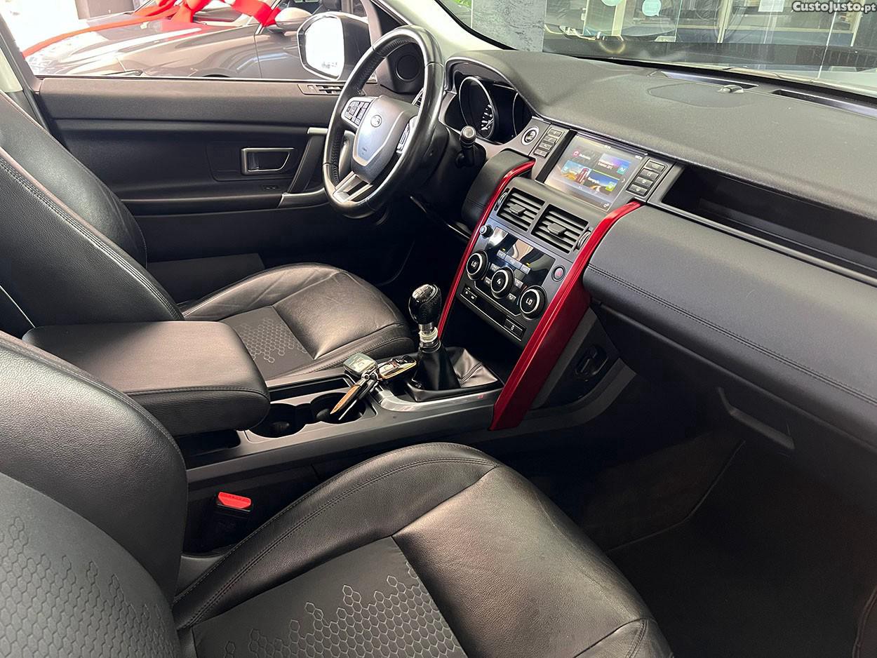 Land Rover Discovery Sport 2.0 eD4 HSE — fotografia 11