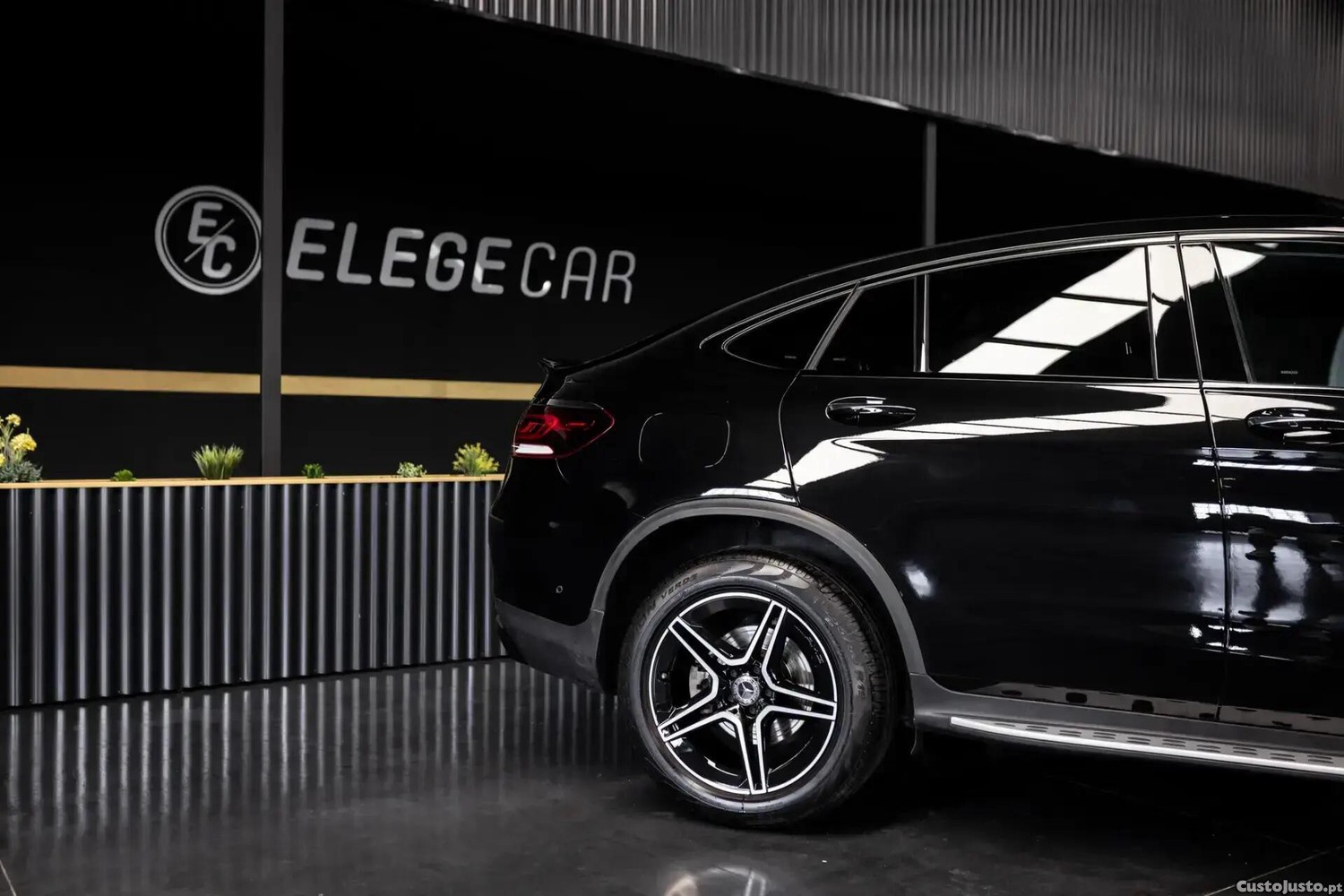 Mercedes-Benz GLC 300 de Coupé 4Matic — fotografia 17