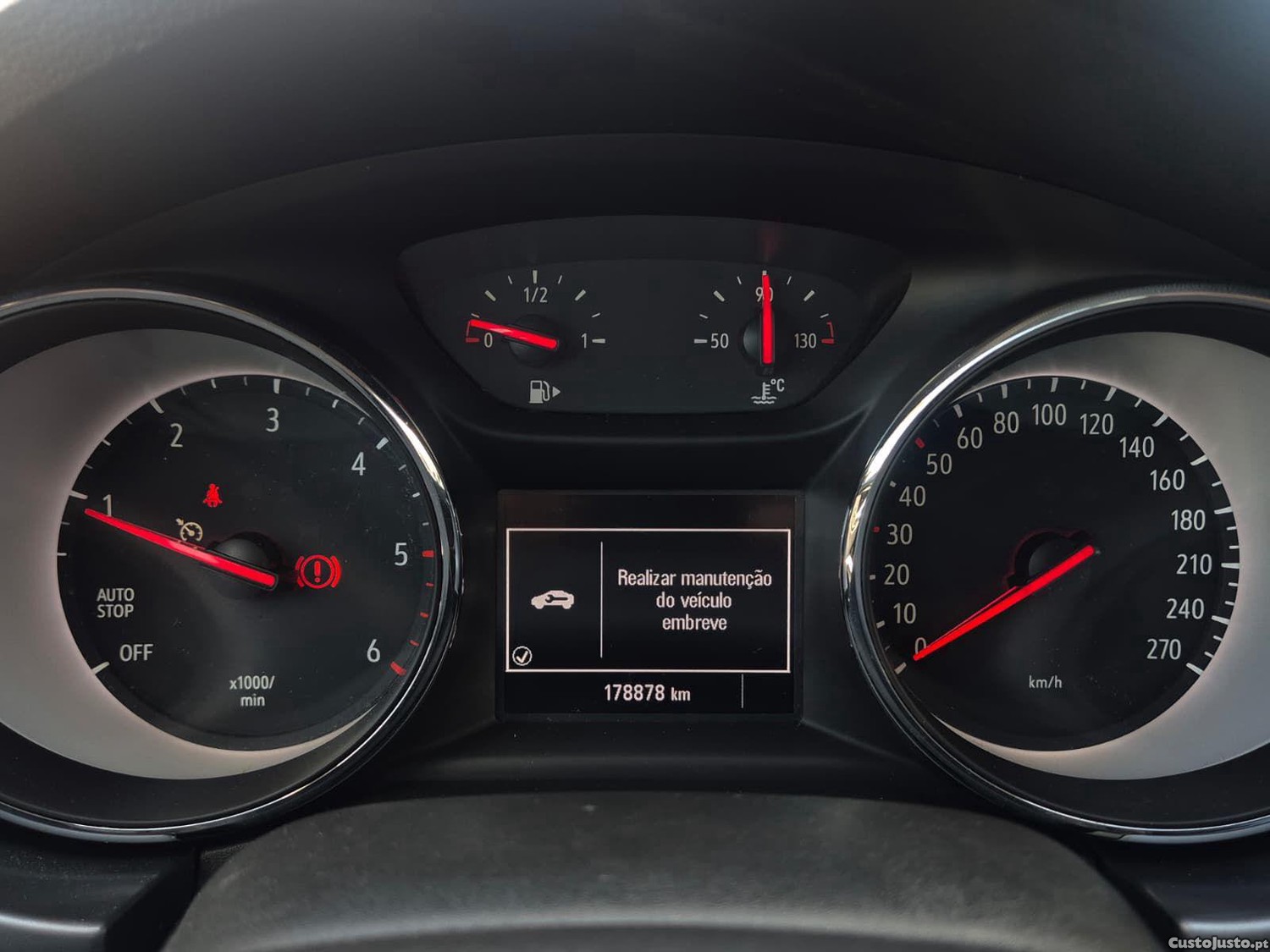 Opel Astra Sports Tourer 1.6CDTI — fotografia 7