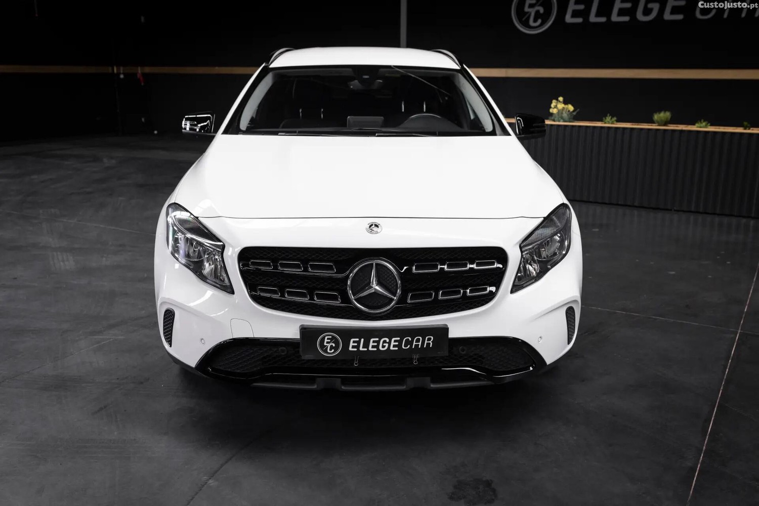 Mercedes-Benz GLA 180 Style Aut. — fotografia 15