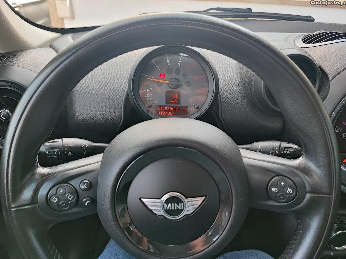MINI Countryman COOPER 1.6 D — fotografia 8