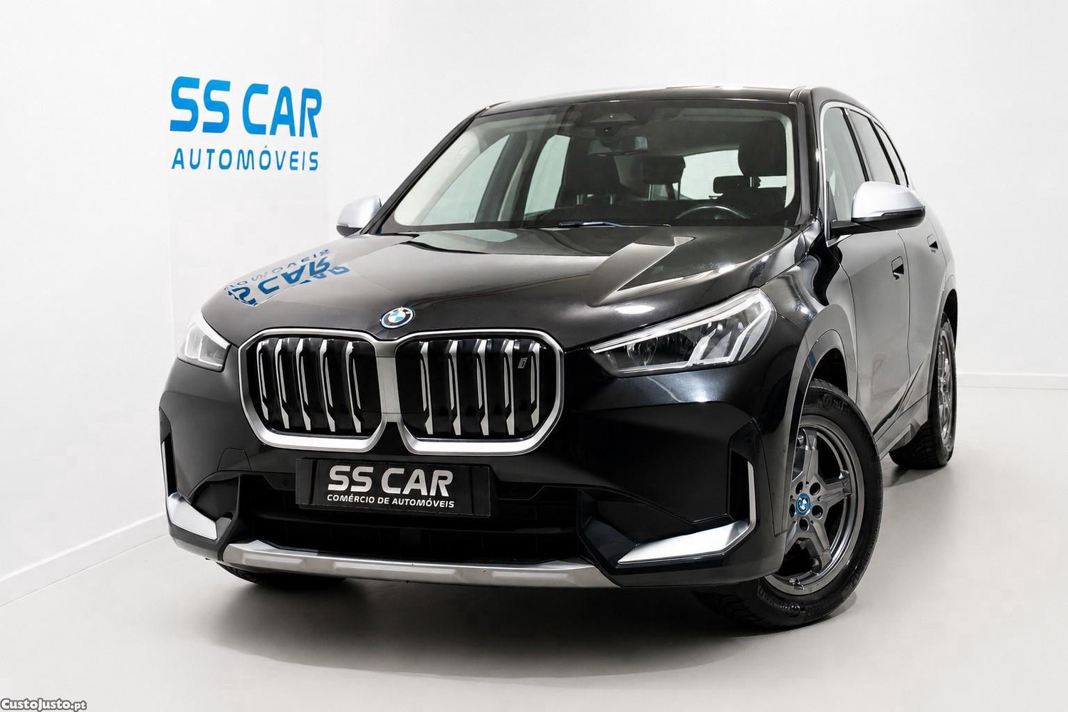 BMW iX1 xDrive30 xLine — fotografia 27