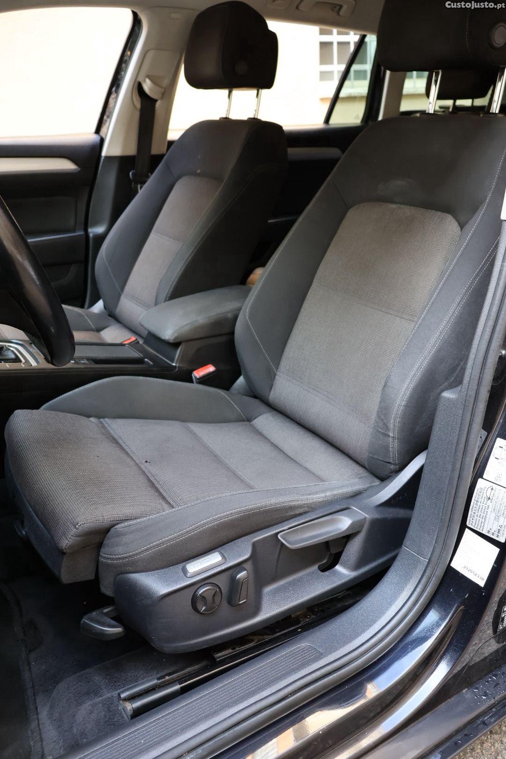 Volkswagen Passat 1.6 Tdi Bluemotion Cx Automática — fotografia 5