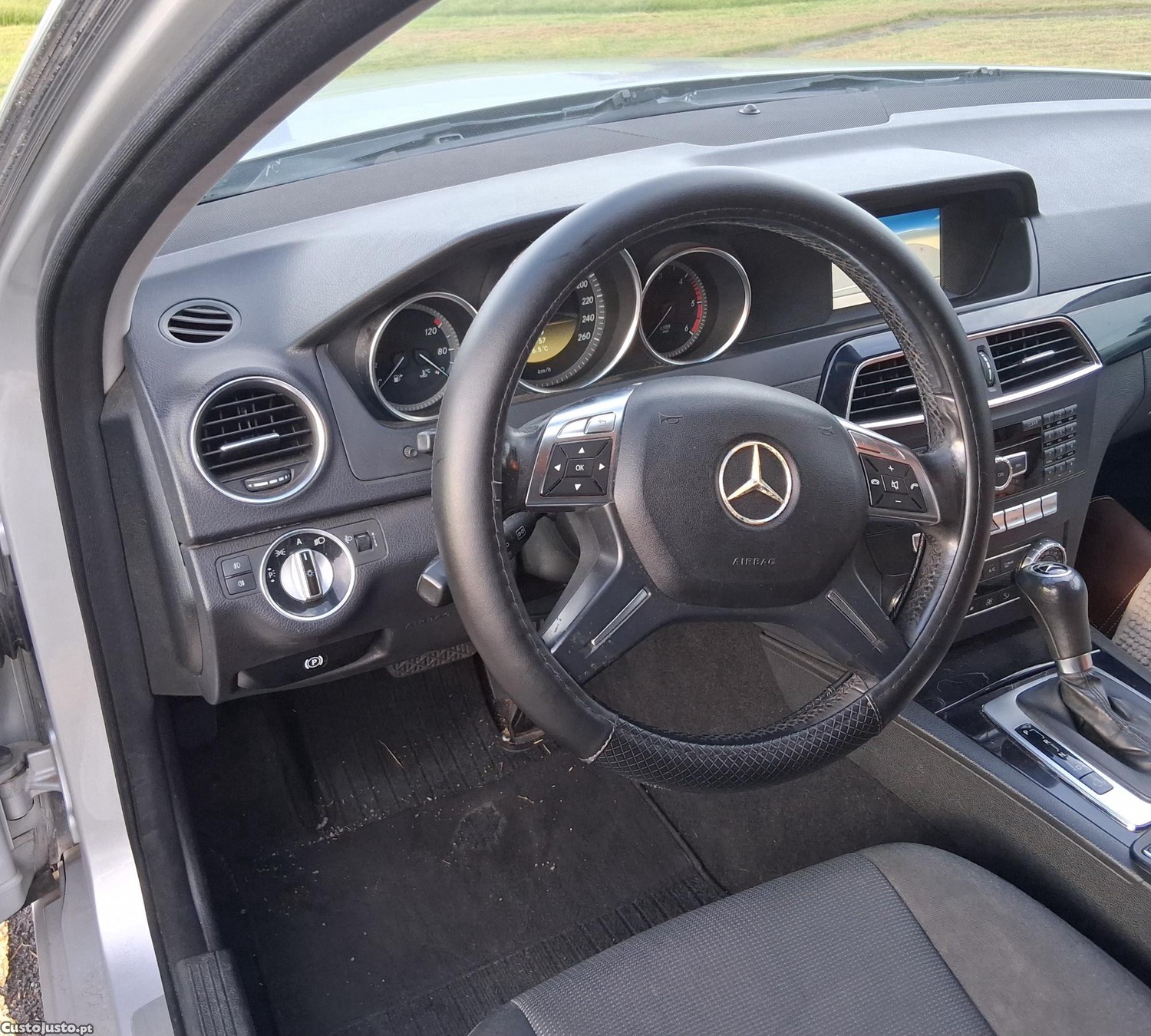Mercedes-Benz C 200 Classic — fotografia 8