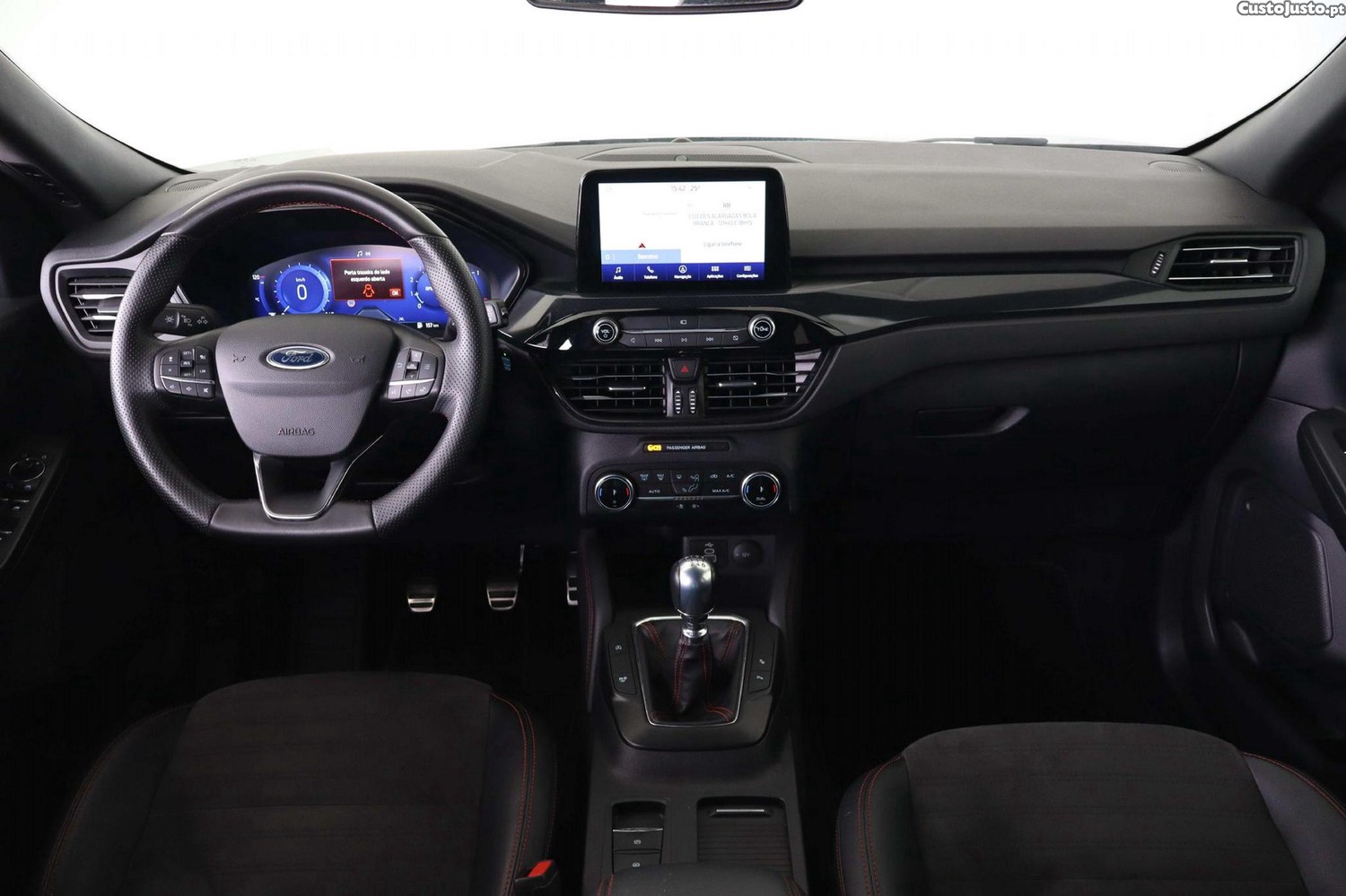 Ford Kuga 1.5 EcoBoost ST-Line X — fotografia 24
