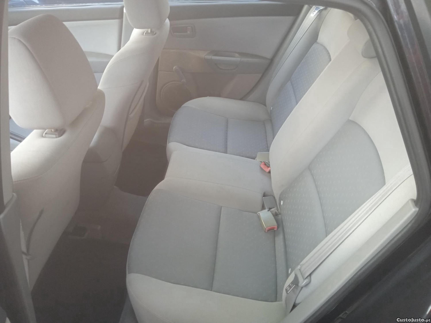 Mazda 3 1.4 Gasolina — fotografia 3