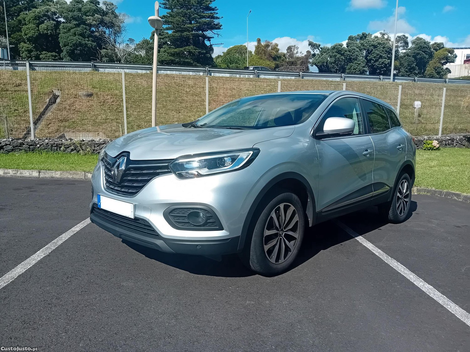 Renault Kadjar 1.3 TCe Intense EDC - 140 Cv. - 2022 — fotografia 5
