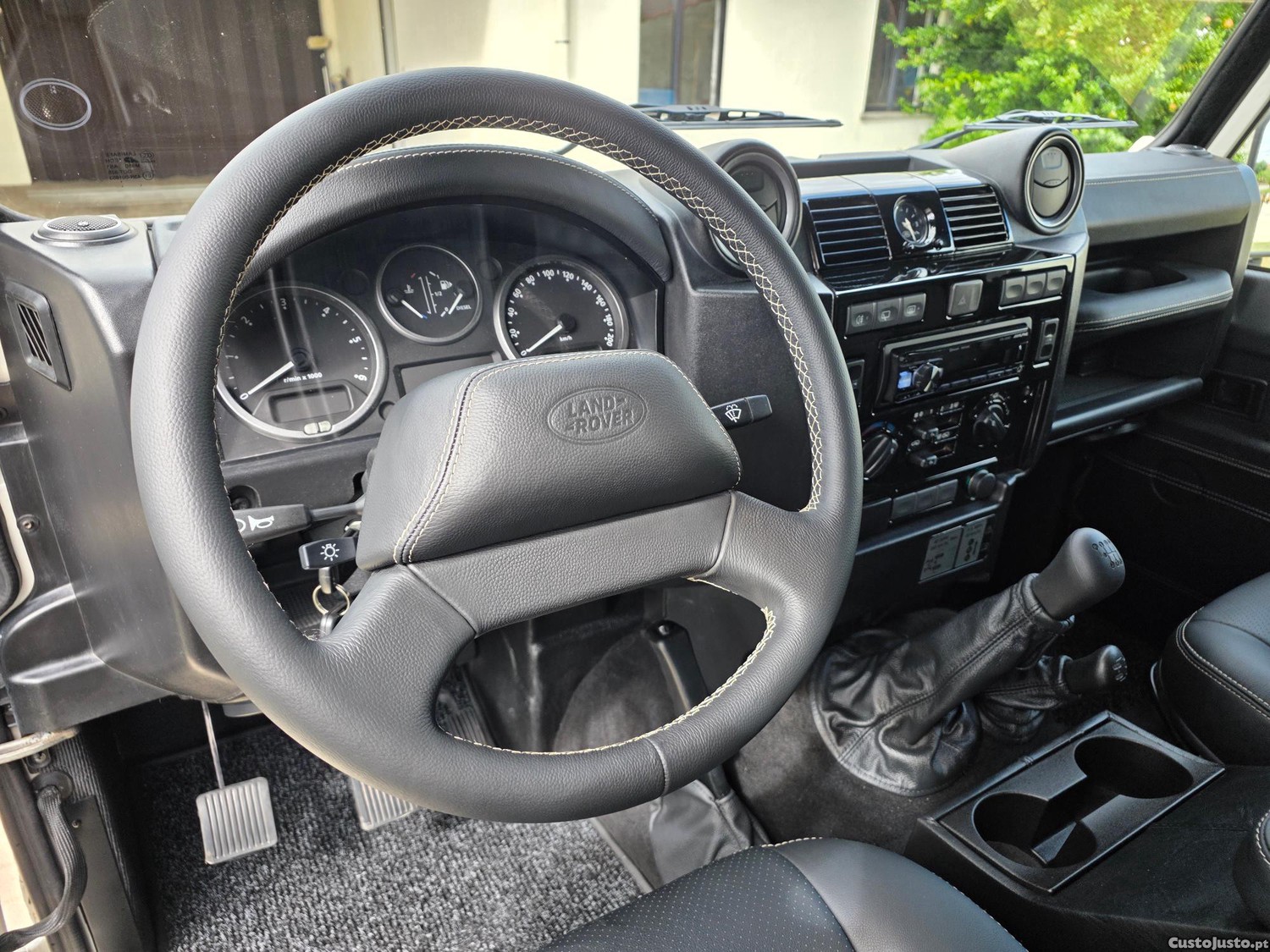 Land Rover Defender 90 St — fotografia 6