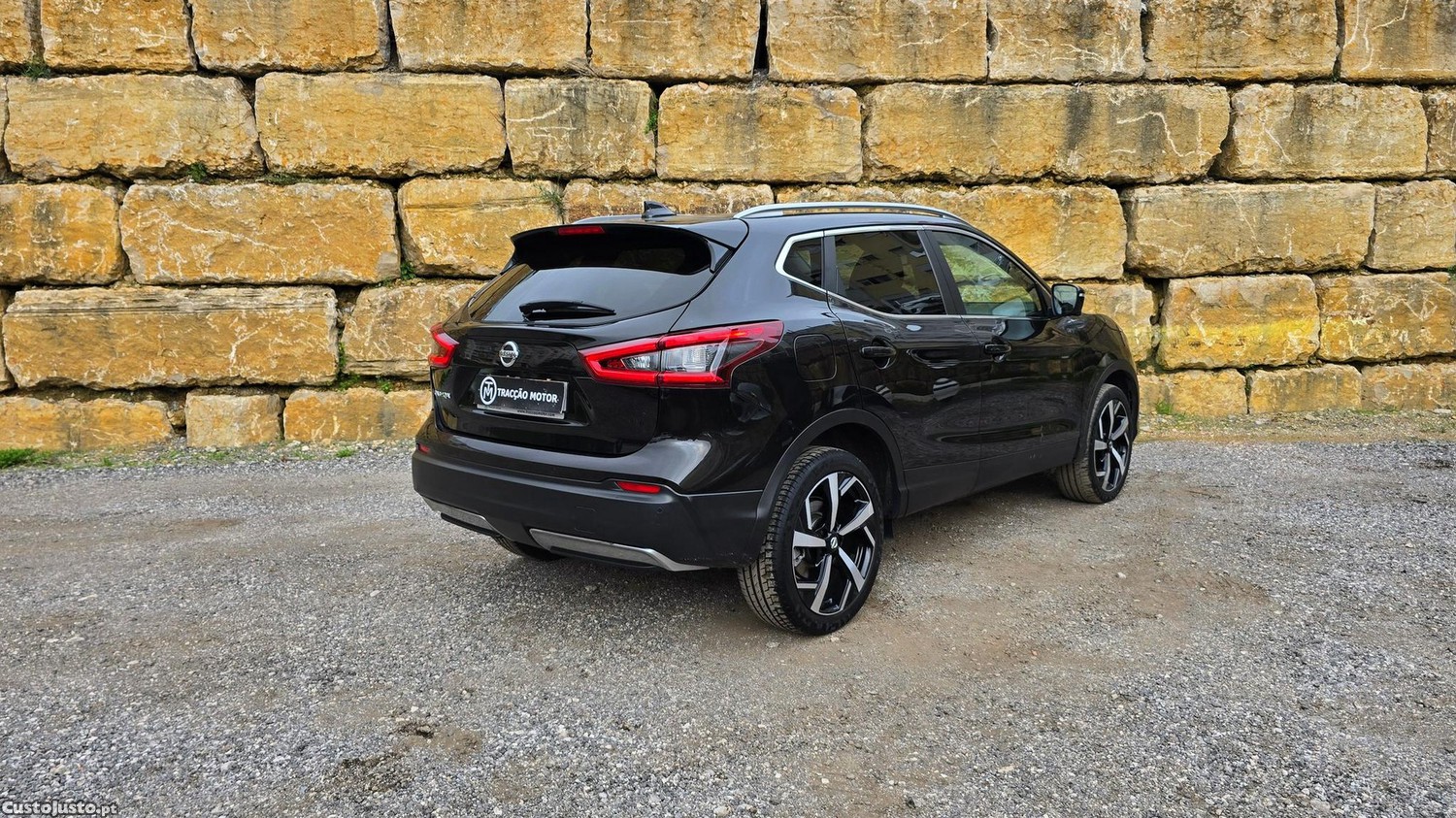 Nissan Qashqai 1.6 dCi Tekna Xtronic - 18 foto 2