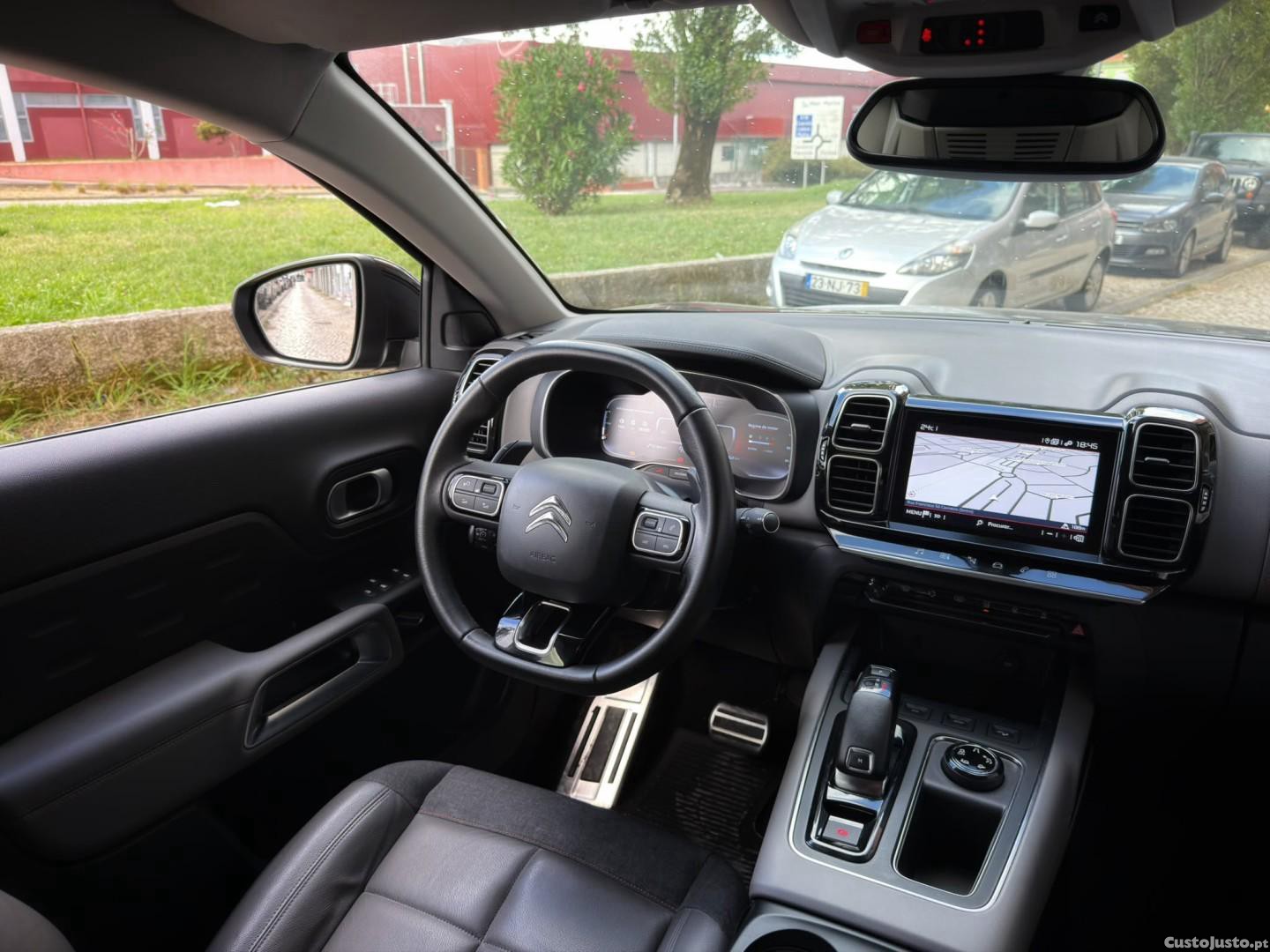 Citroën C5 Aircross 1.5 BlueHDi Shine Pack EAT8 — fotografia 4