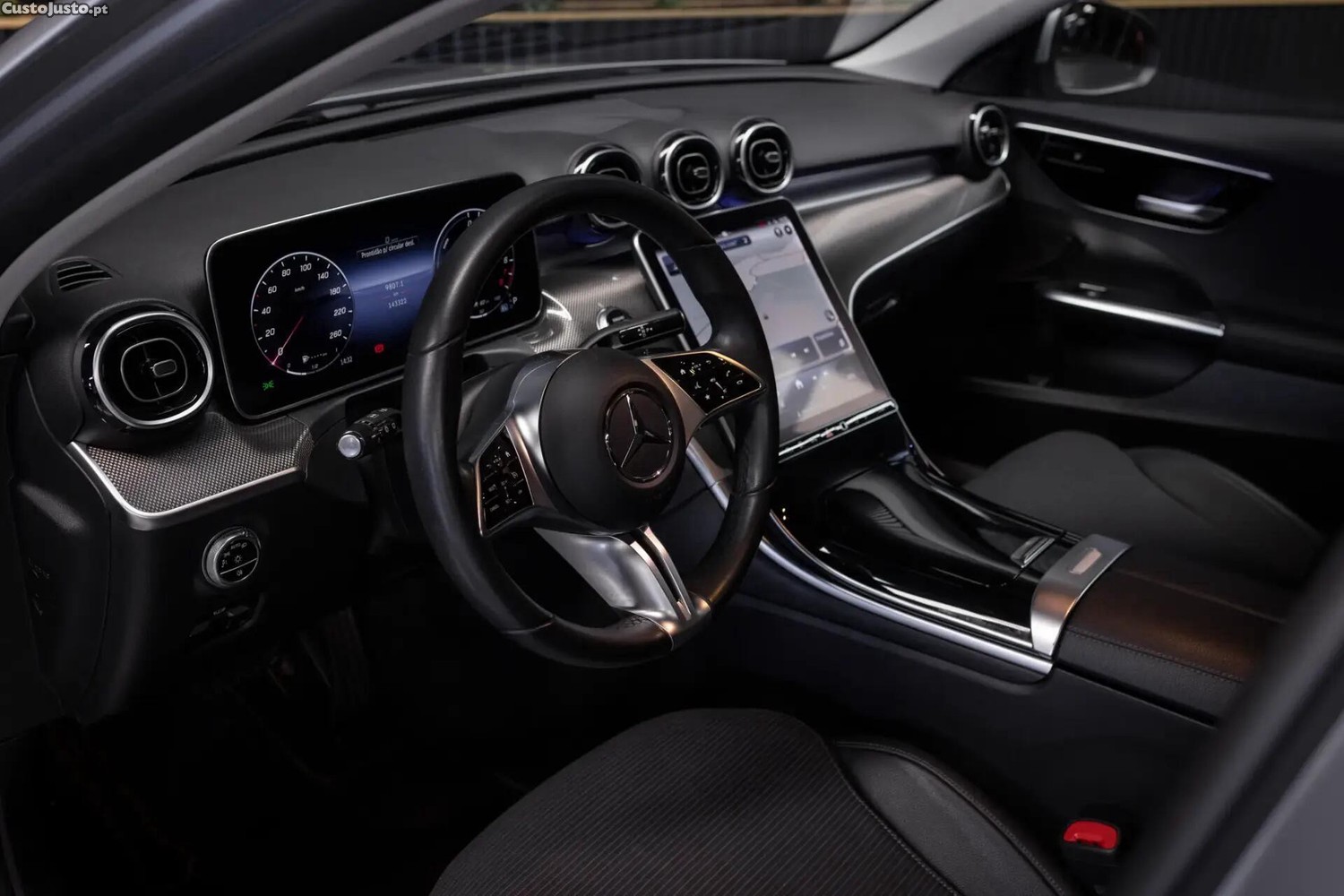 Mercedes-Benz C 300 e 9G-TRONIC Avantgarde Advanced — fotografia 8