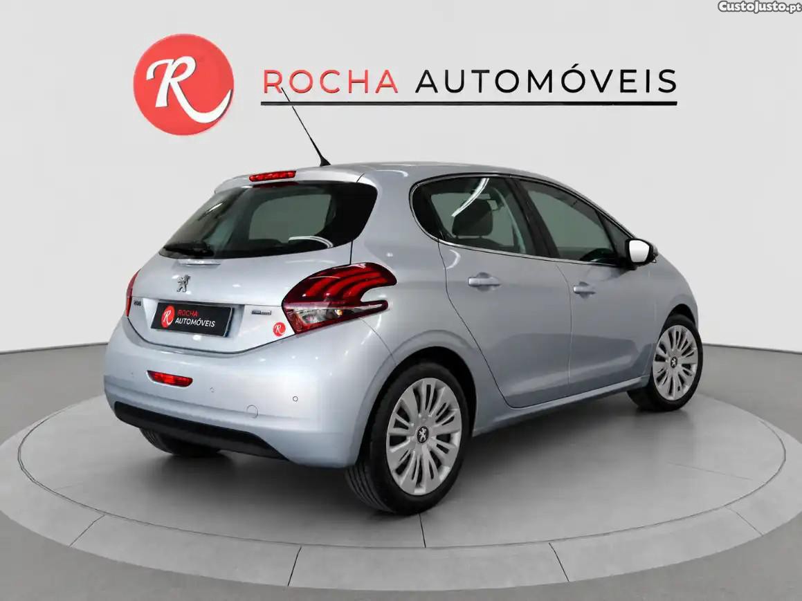 Peugeot 208 1.2 VTi Active - 17 — photo 4