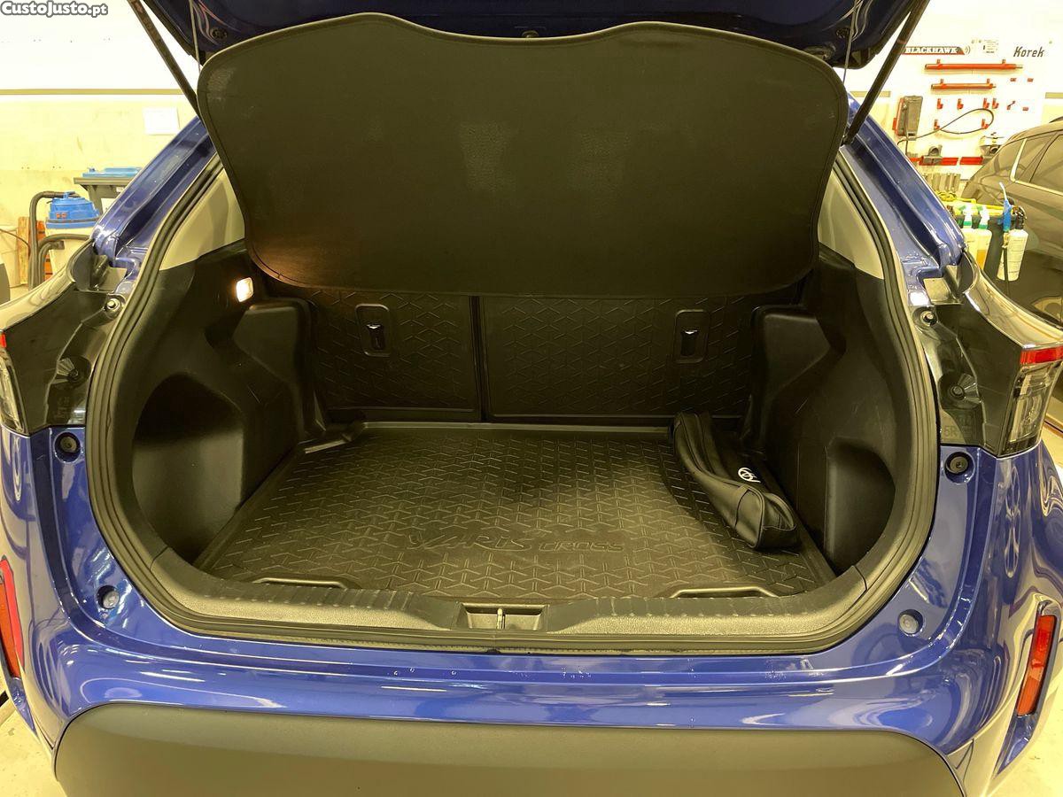 Toyota Yaris Cross 1.5 HDF Comfort Plus — fotografia 9