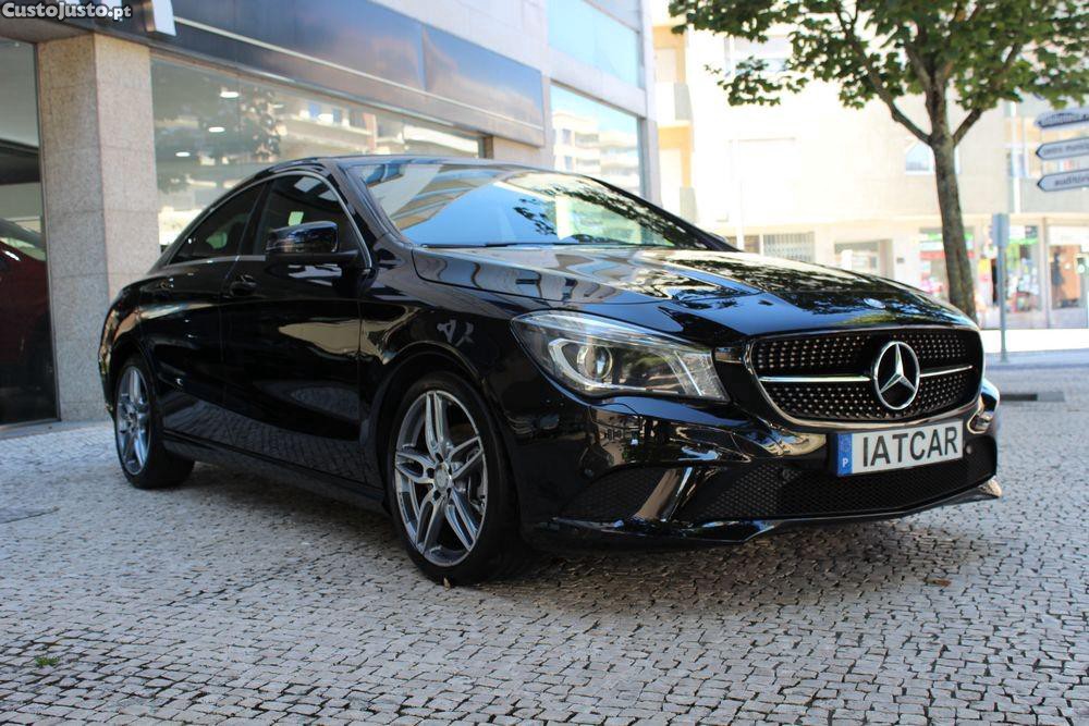 Mercedes-Benz CLA 220 CDI Urban Aut. — fotografia 17