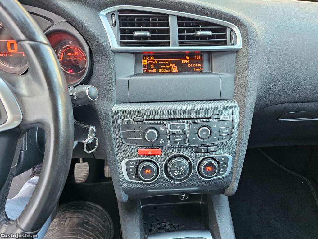 Citroën C4 1.2THP 130cv 100.000km 10/2014 — fotografia 3