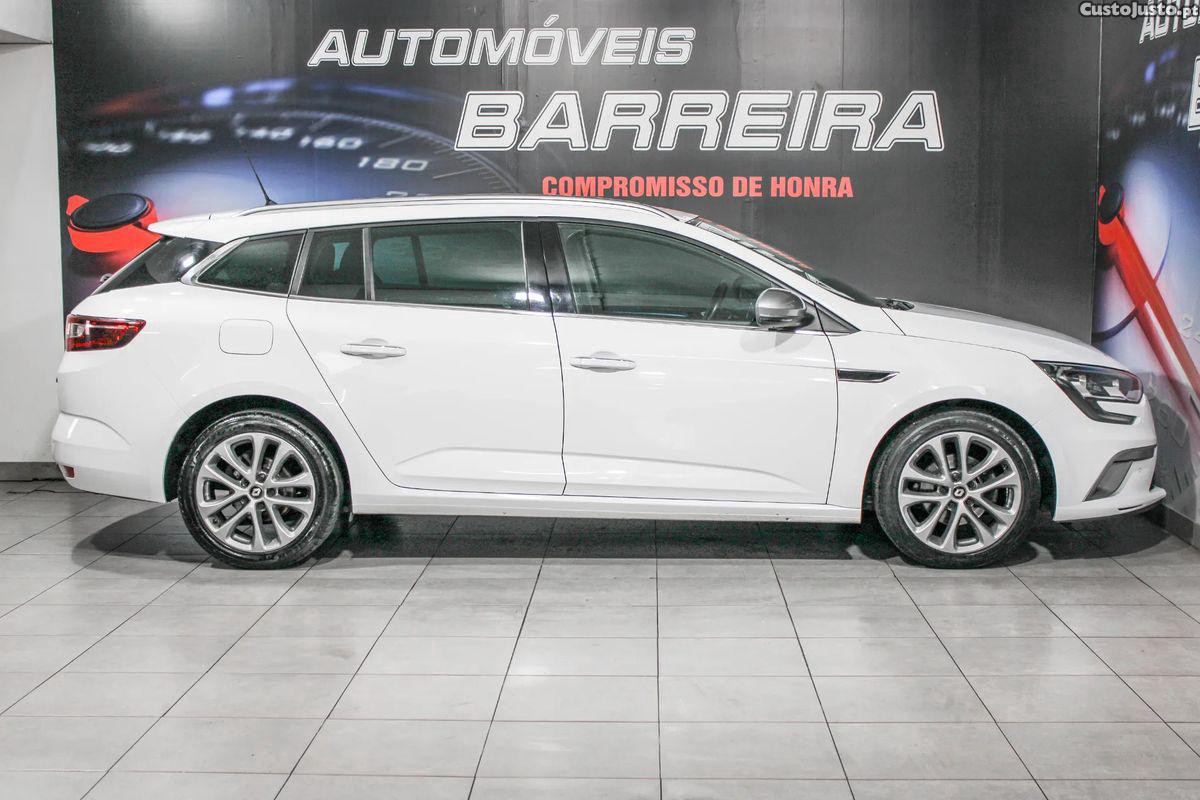 Renault Mégane Sport Tourer 1.5 Blue dCi GT Line — fotografia 8