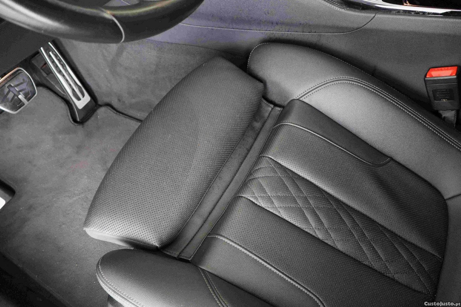 BMW 520 d Pack Desportivo M Auto — fotografia 5