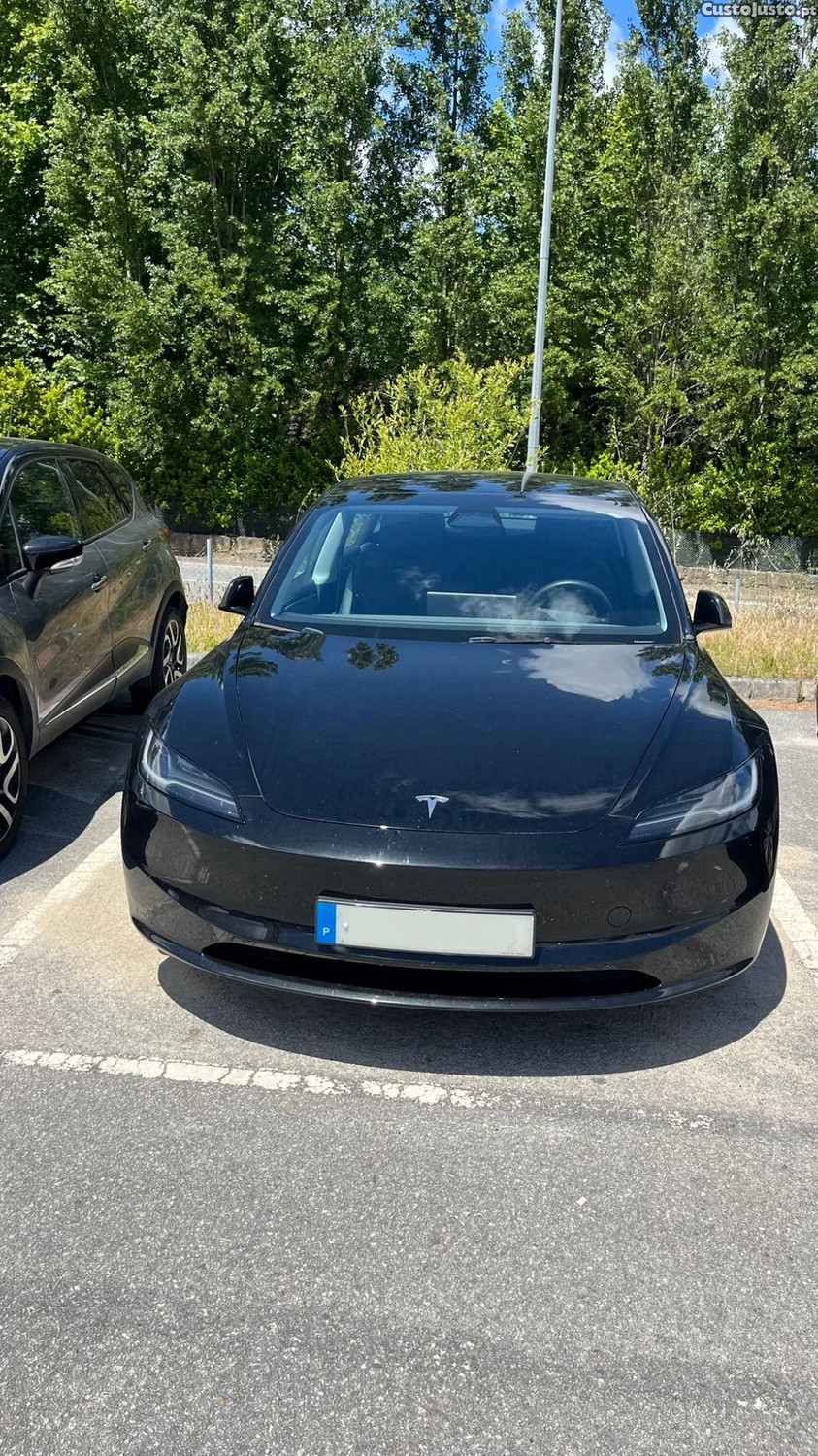 Tesla Model 3 tração traseira Premium c/ ecra traseiro — fotografia 3