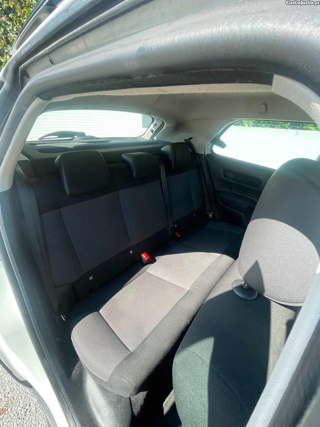 Citroën C4 Cactus 1.2 Nacional — fotografia 3