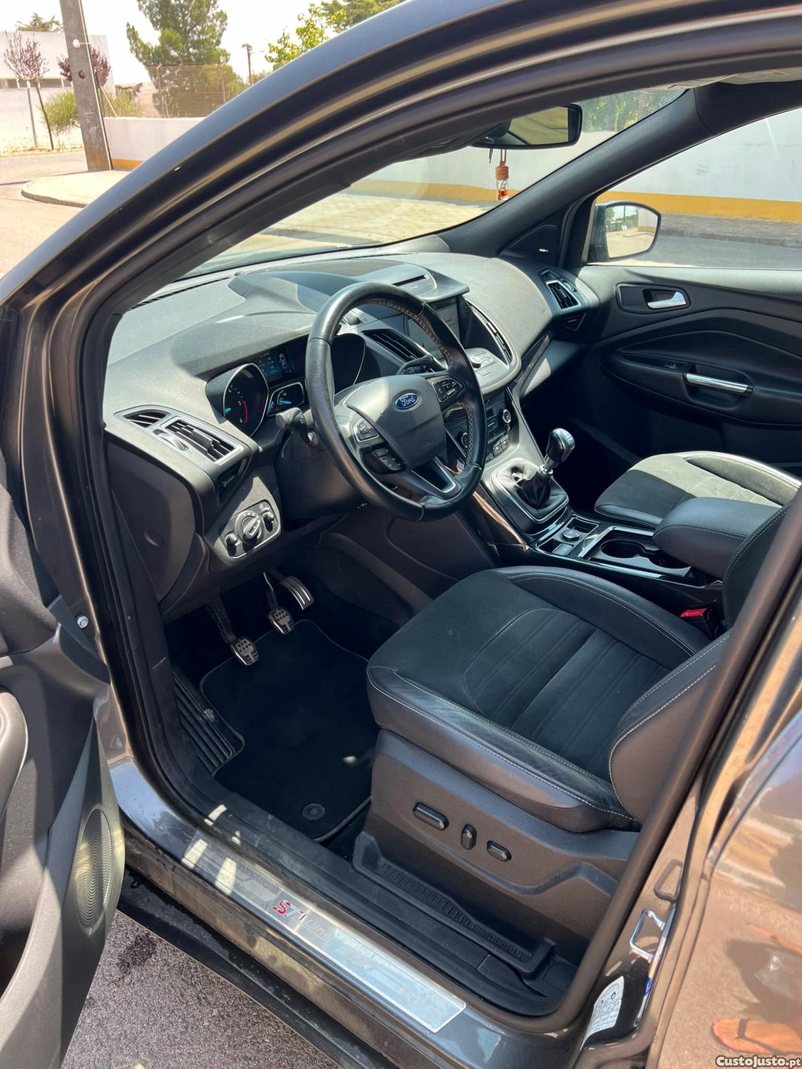Ford Kuga ST Line — fotografia 3