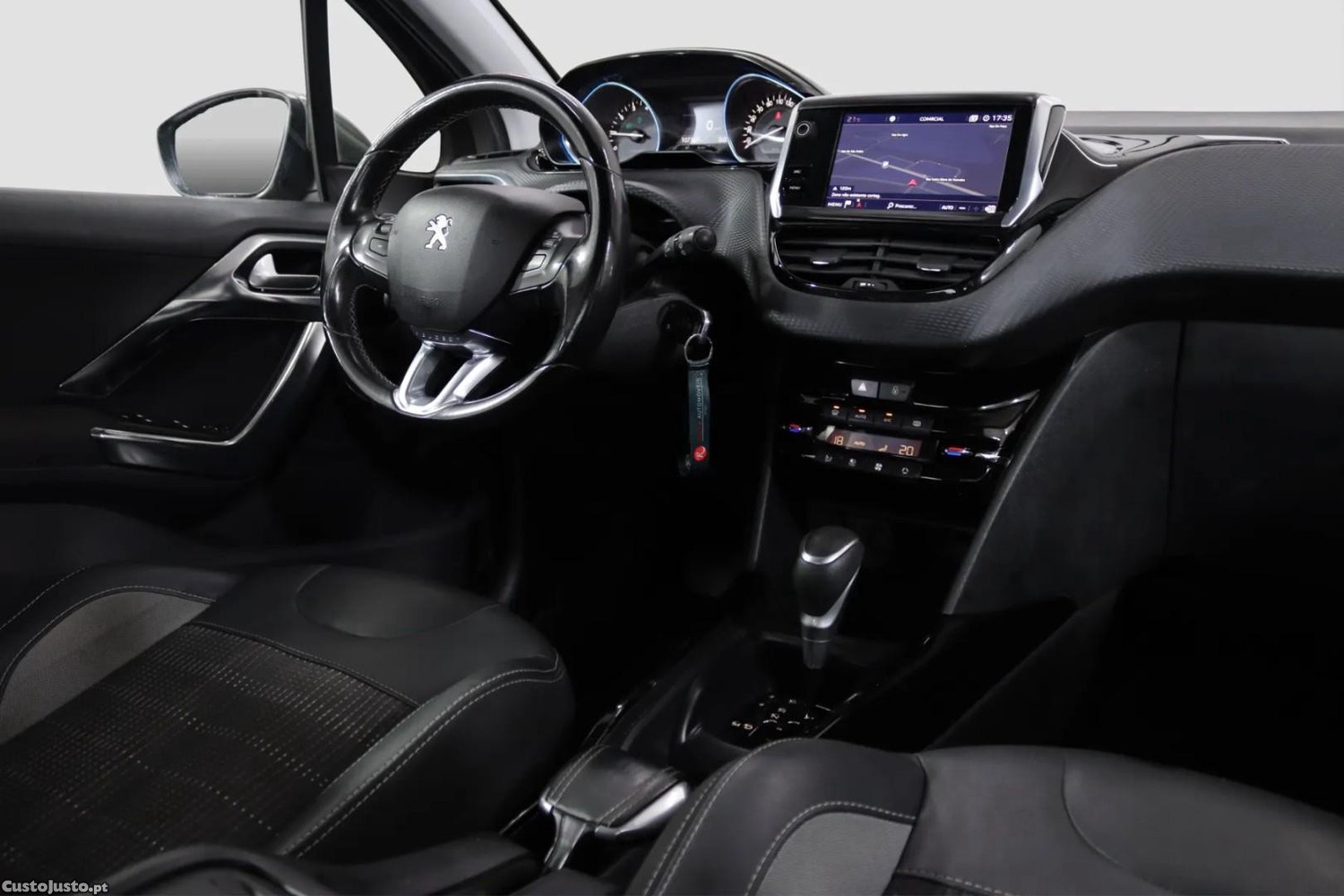 Peugeot 2008 PureTech 110 GPF Stop&Start EAT6 Allure — fotografia 12