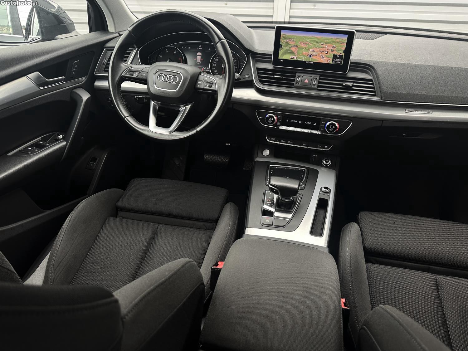 Audi Q5 40 TDI quattro Sport — fotografia 12