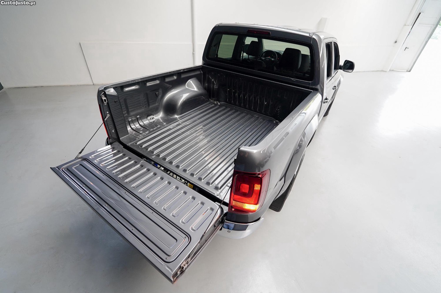Volkswagen Amarok 3.0 TDi Highline Auto. — fotografia 18