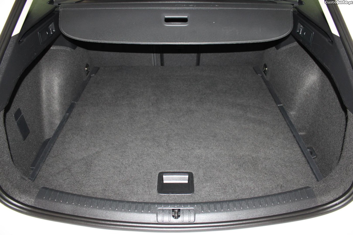 SEAT Leon ST 1.0 TSI STYLE — fotografia 5