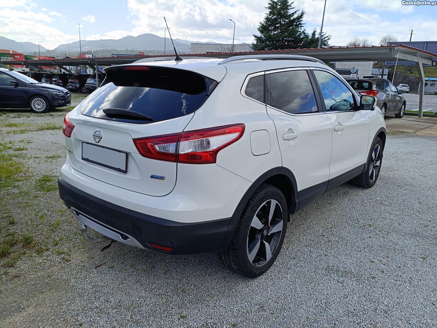 Nissan Qashqai II 1.5 dCi 110cv Tekna - 16 foto 5