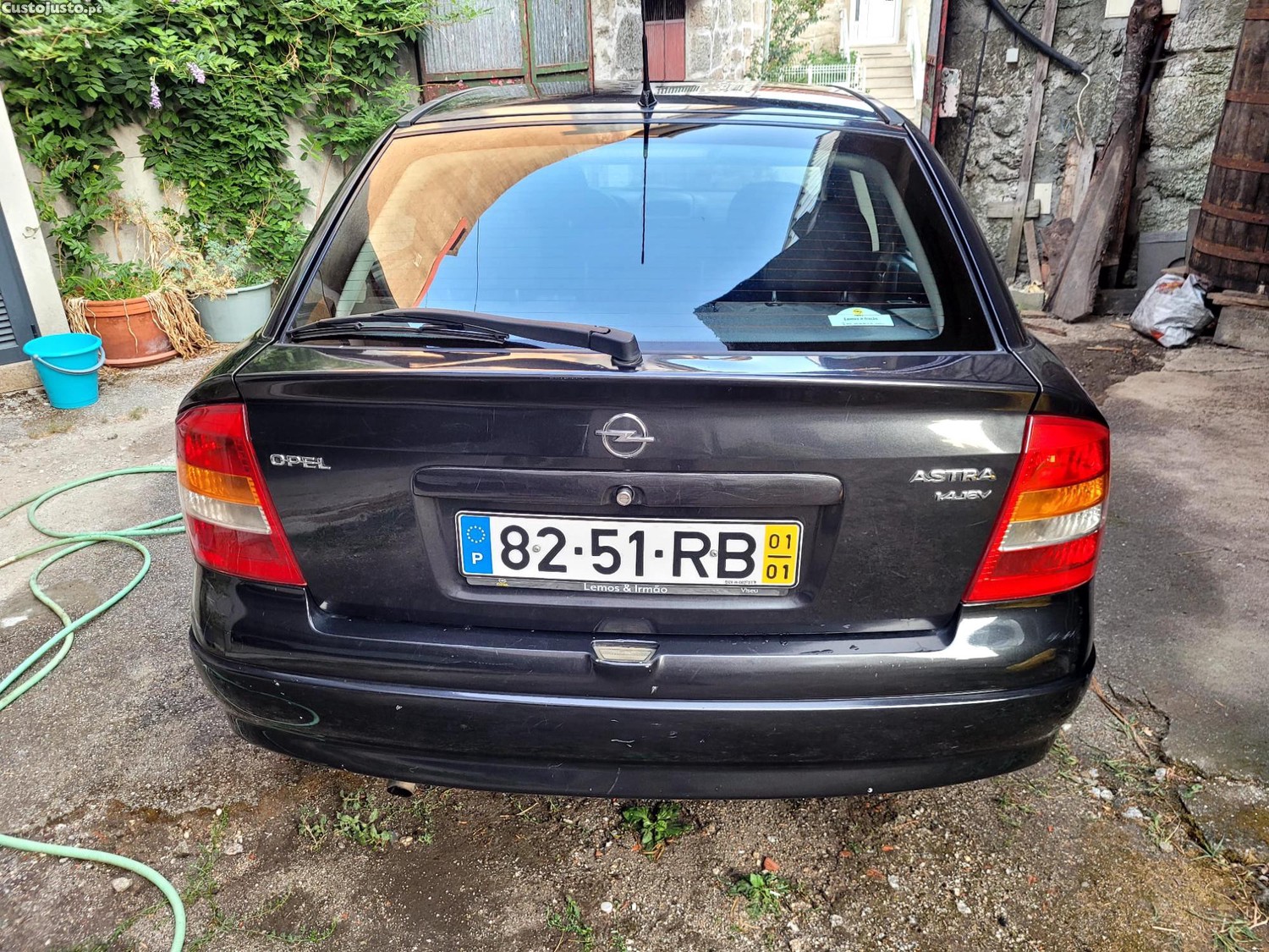 Opel Astra 1.4 16V — fotografia 2