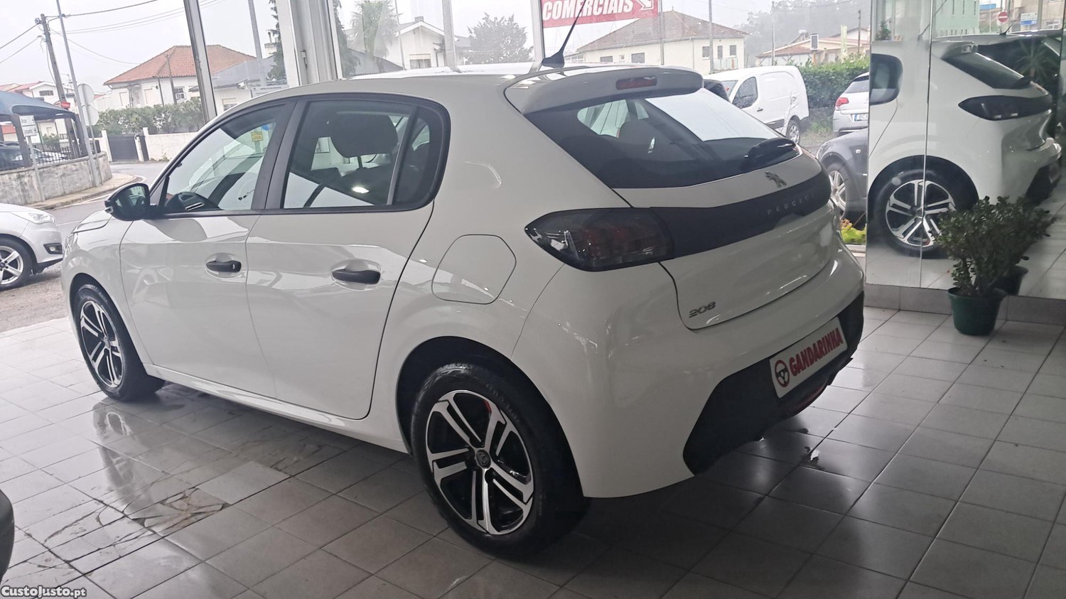 Peugeot 208 Allure Puretech 100 - 22 foto 4