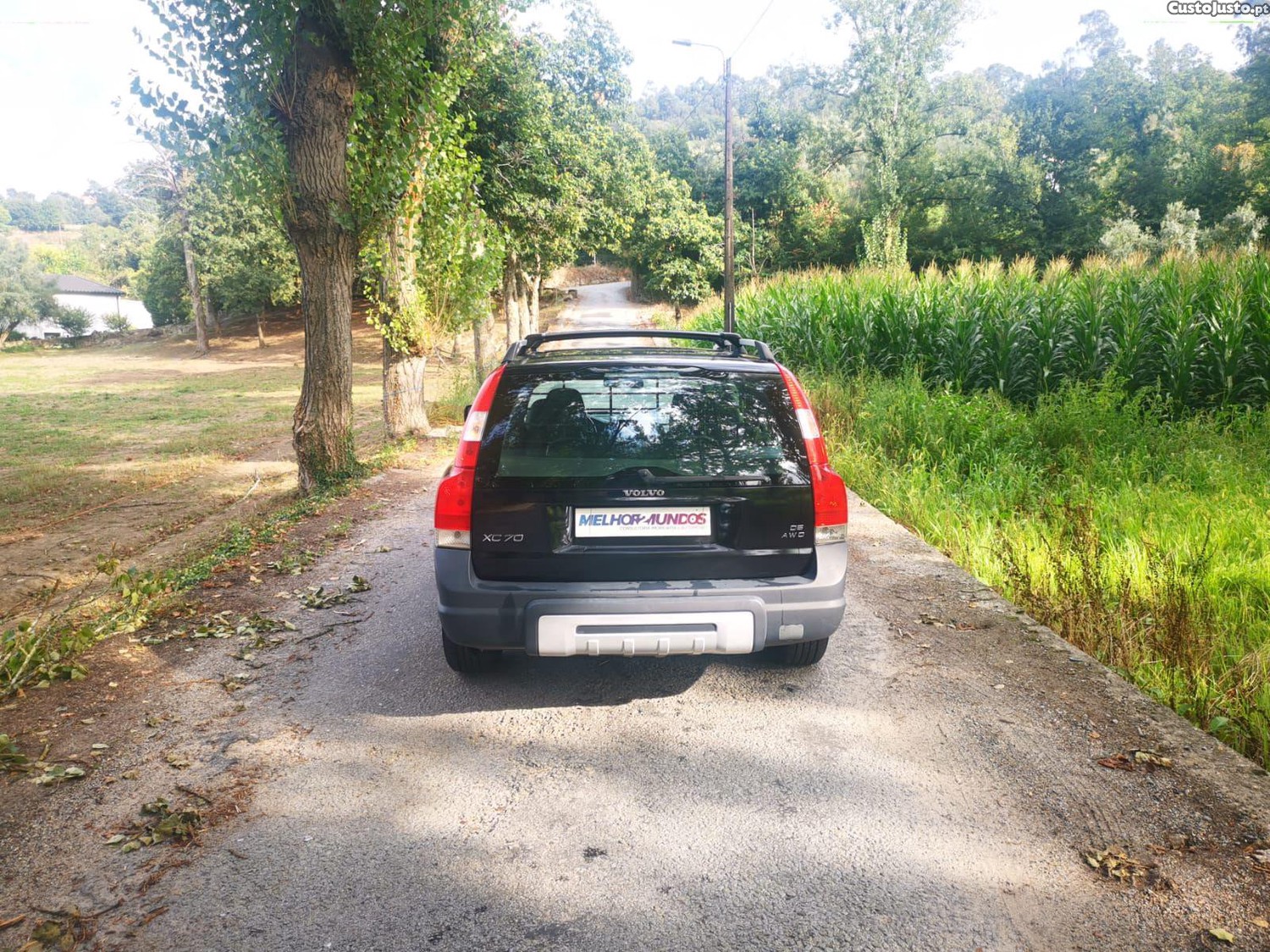 Volvo XC70 D5 Nivel 2 Auto. - 07 — photo 3