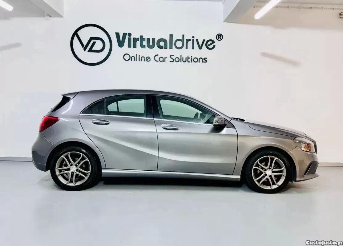 Mercedes-Benz A 180 D 7g-dct peak edition — fotografia 15