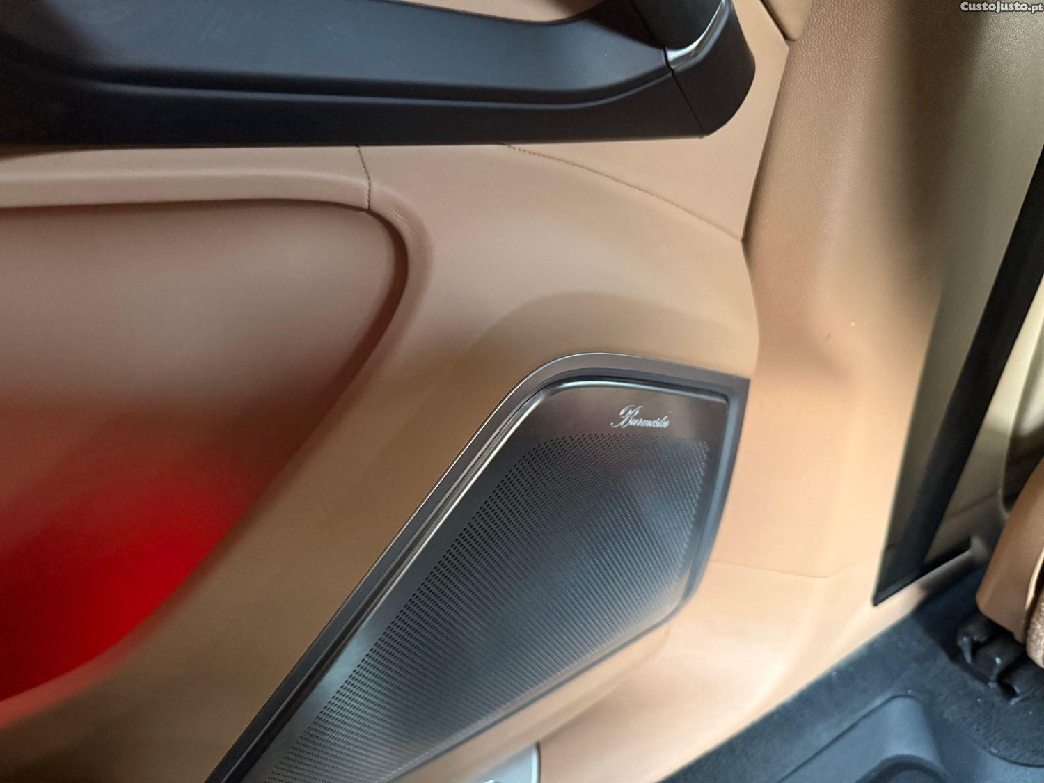 Porsche Cayenne E-Hybrid — fotografia 17